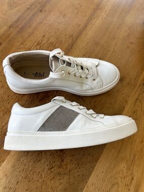 Vaneli white and metallic 8.5 trainers